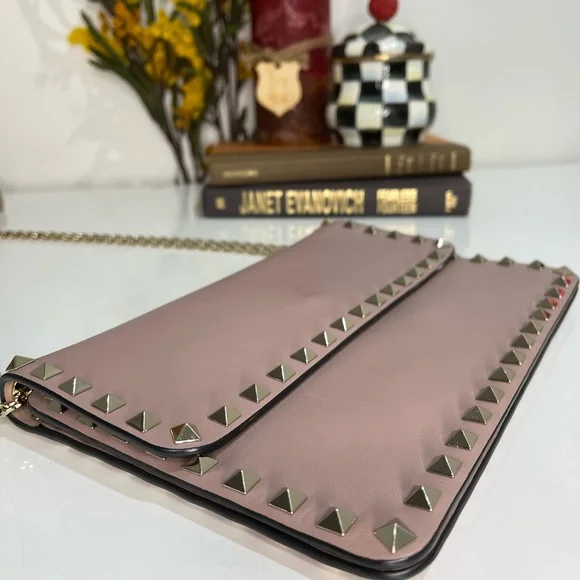 Auth VALENTINO Garavani Shoulder Bag  Pink Leather 1731451 - Picture 4 of 16